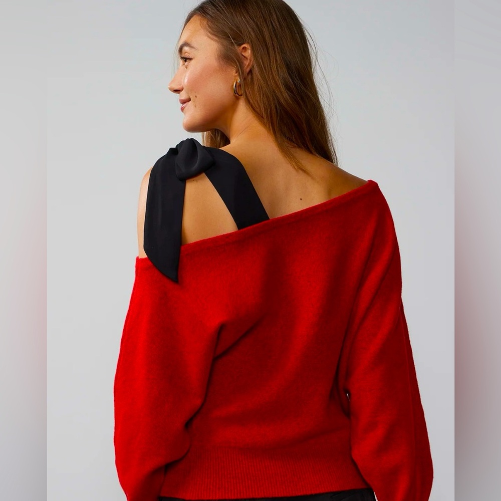 Tis the season to slip into soft sophisticated velvet off the shoulder sweater